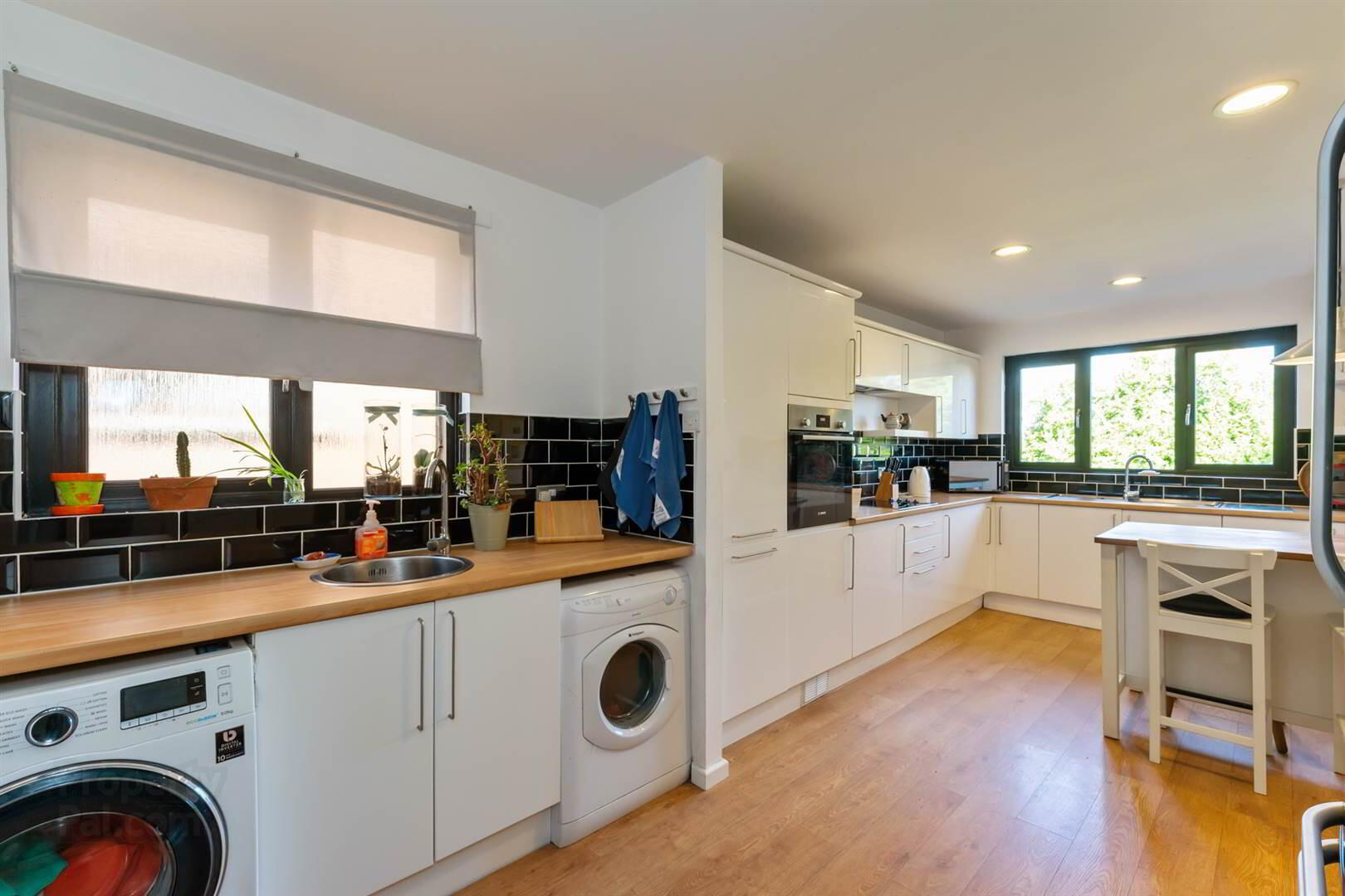 11 Elizabeth Road 6 of 19