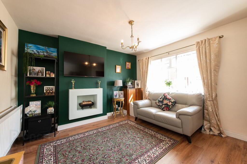 28 Torrens Gardens 4 of 25