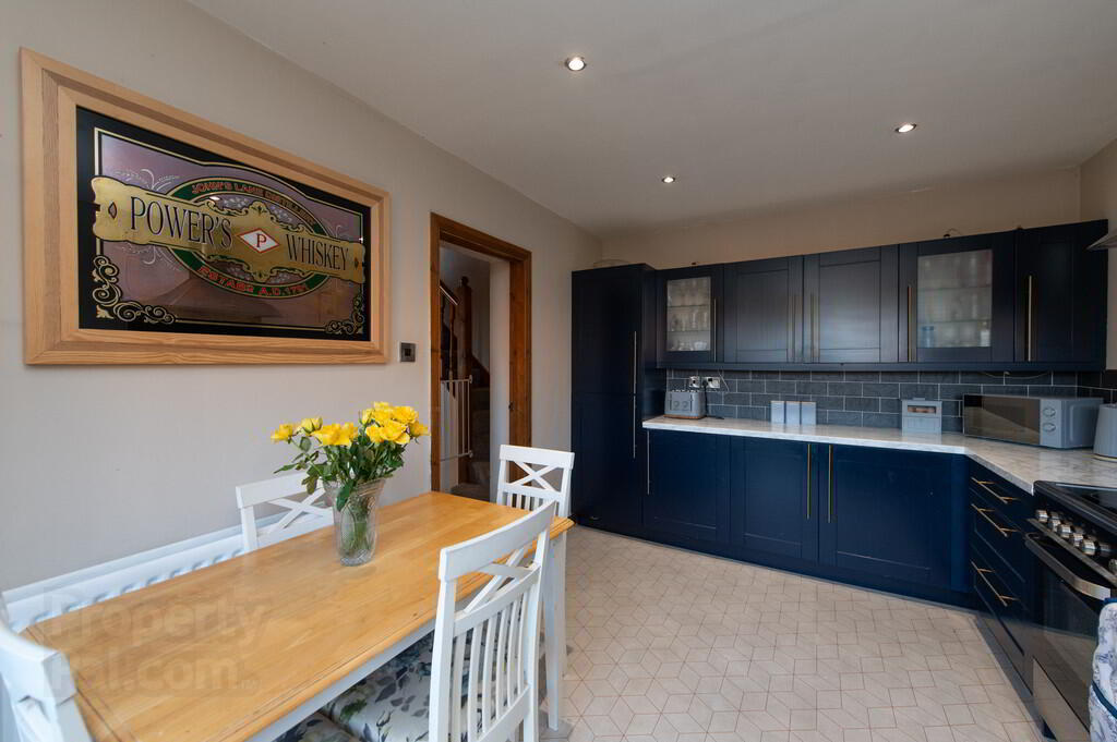 28 Torrens Gardens 9 of 25