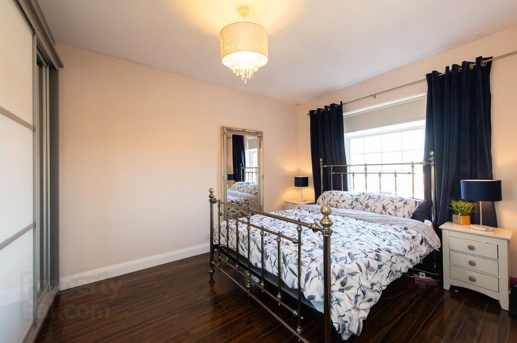 28 Torrens Gardens 14 of 25