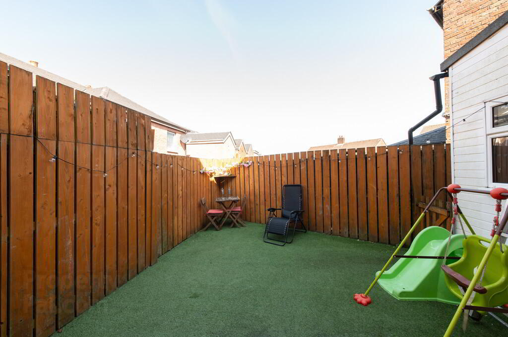 28 Torrens Gardens 24 of 25