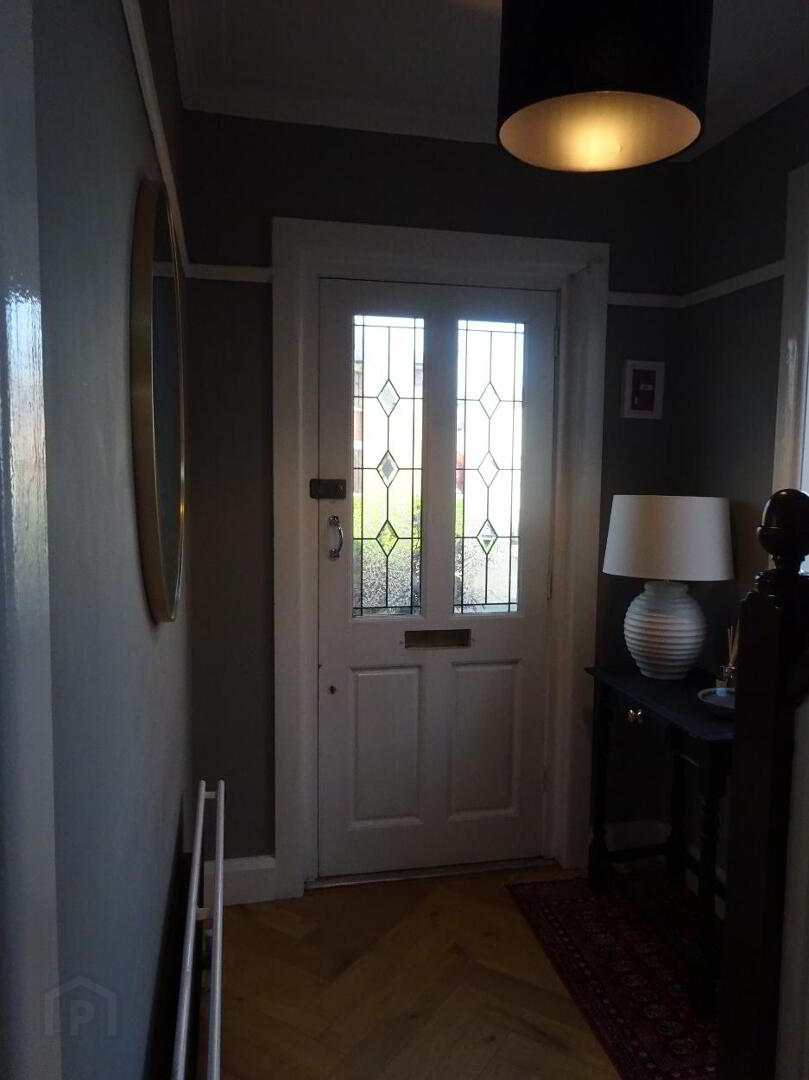 6 Knockbreda Drive 23 of 40