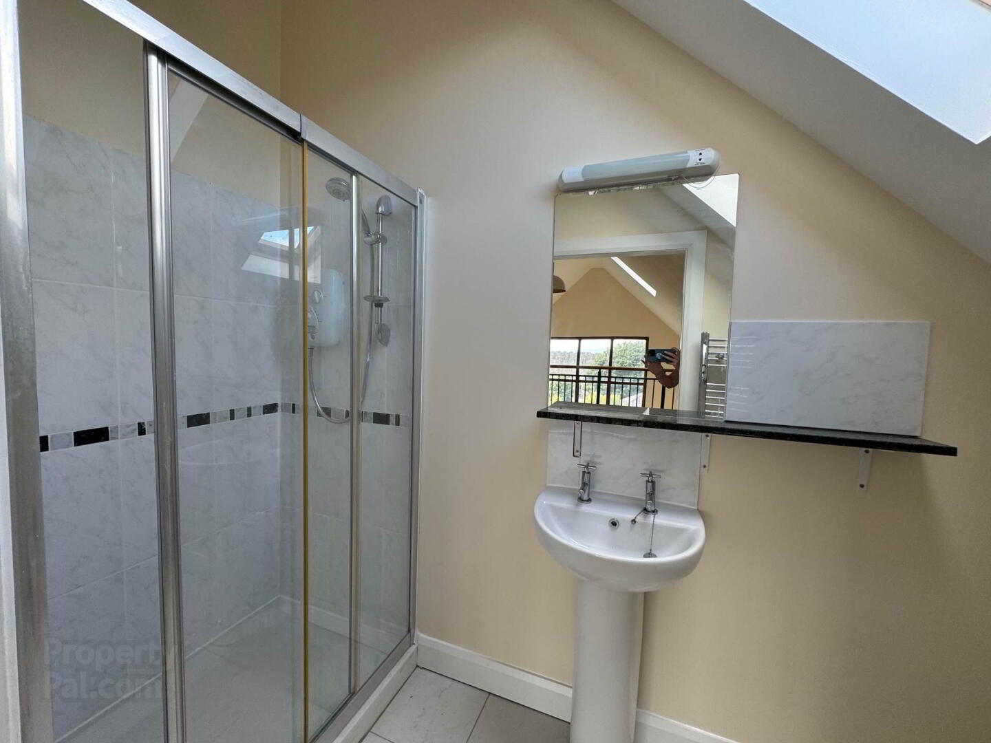 2 Castle Hill Mews 13 of 18