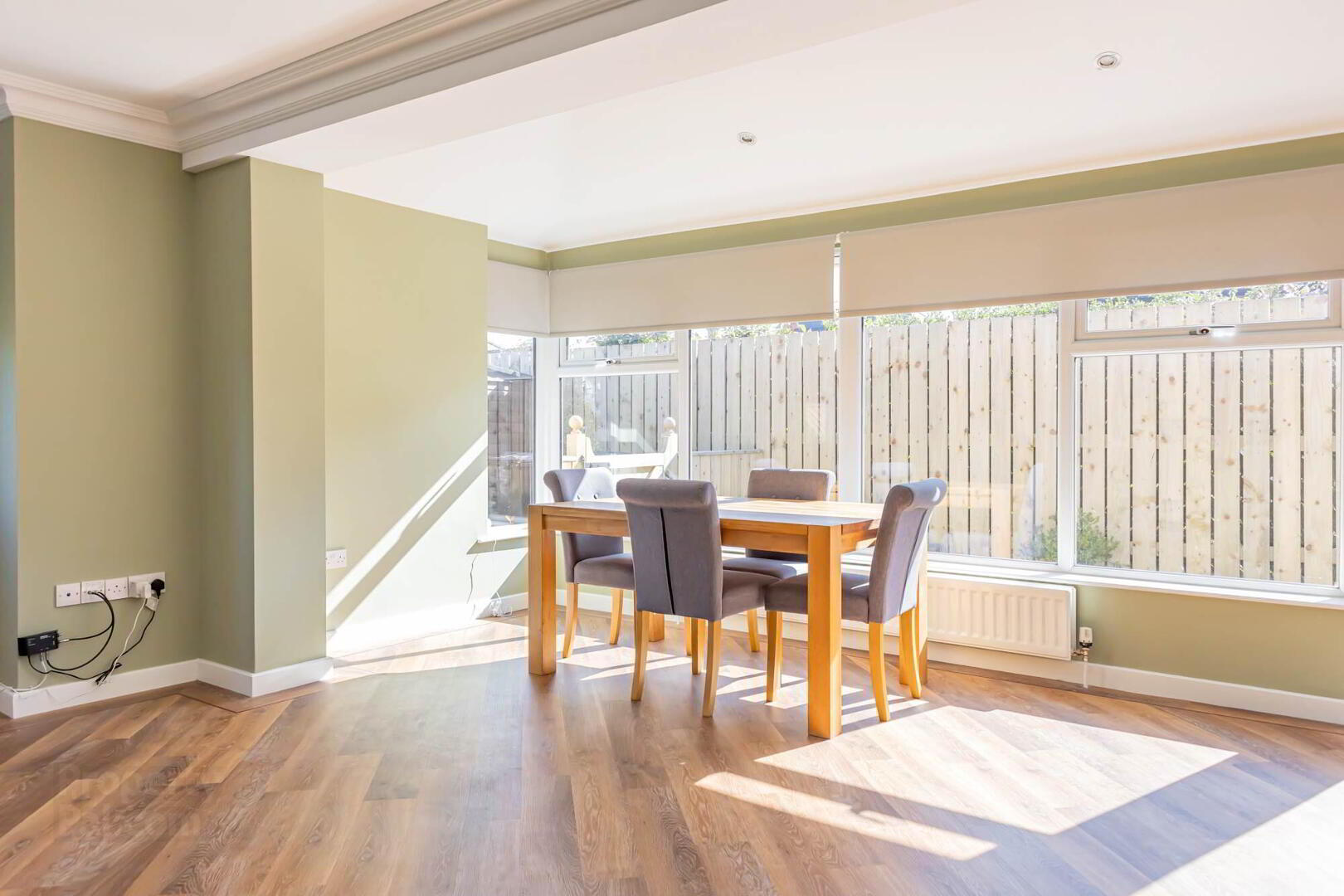 1b Sandhurst Park 7 of 17
