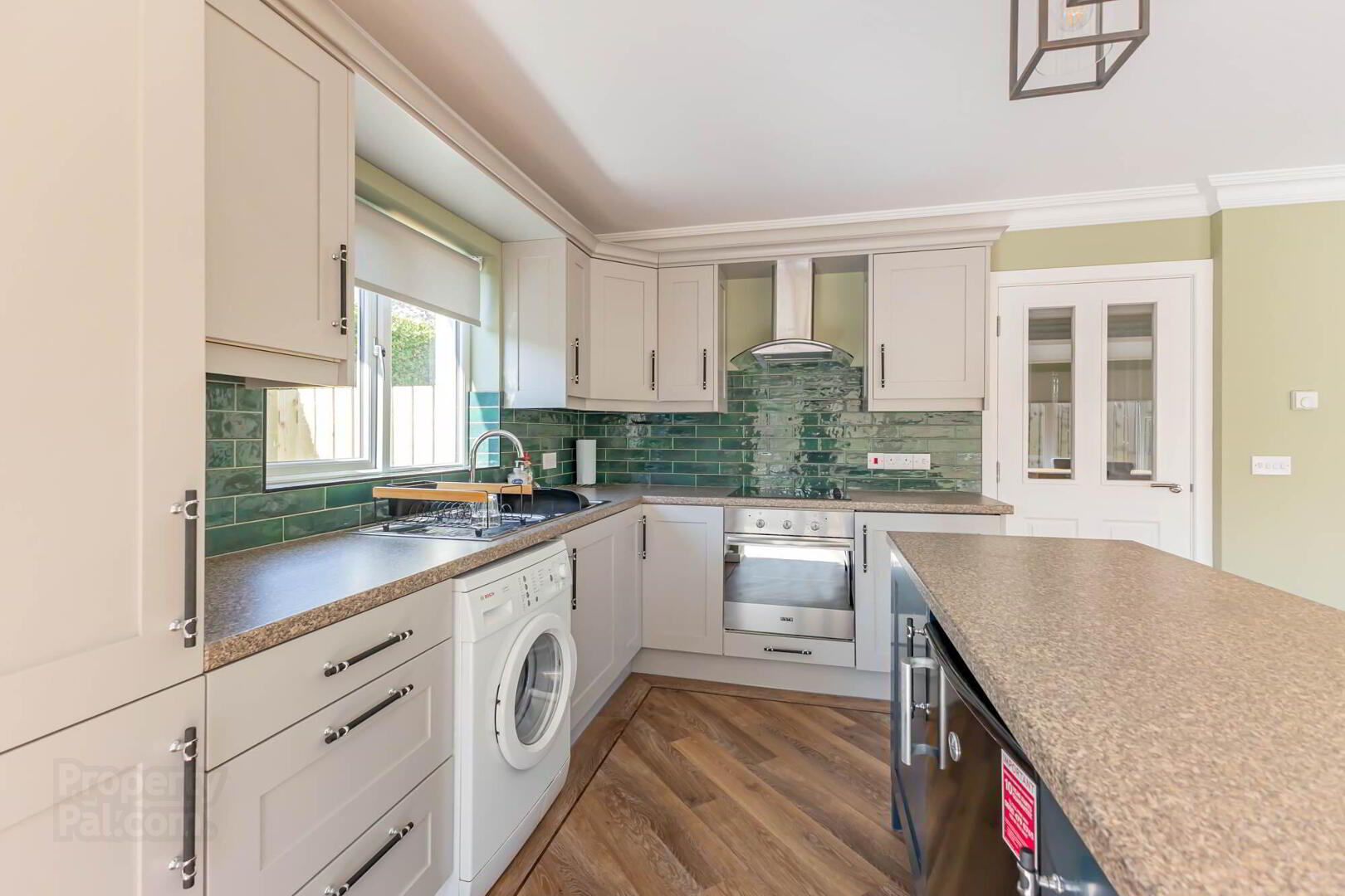 1b Sandhurst Park 10 of 17