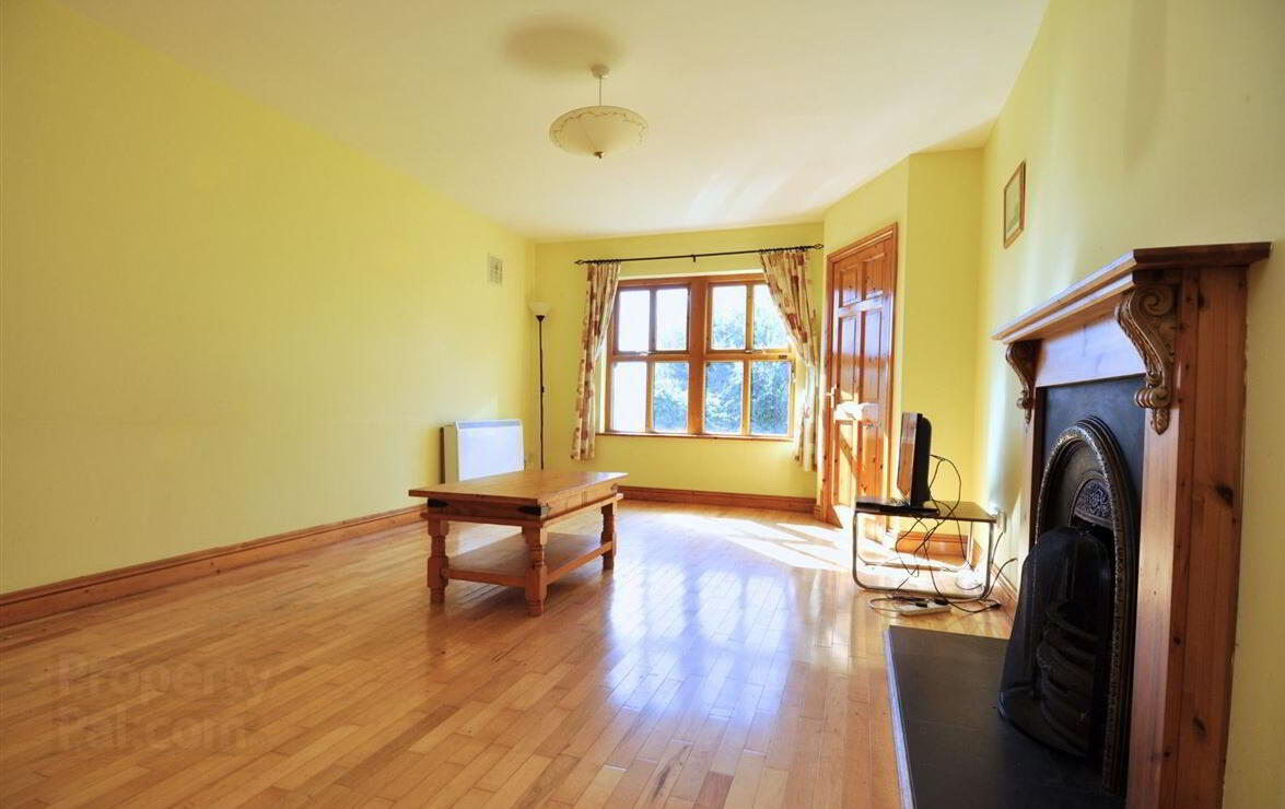 66 Sandycove Phase, 1 Ballymoney 4 of 25