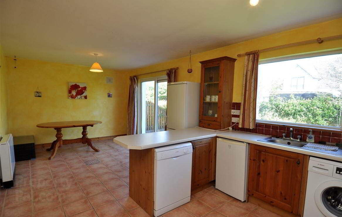66 Sandycove Phase, 1 Ballymoney 8 of 25