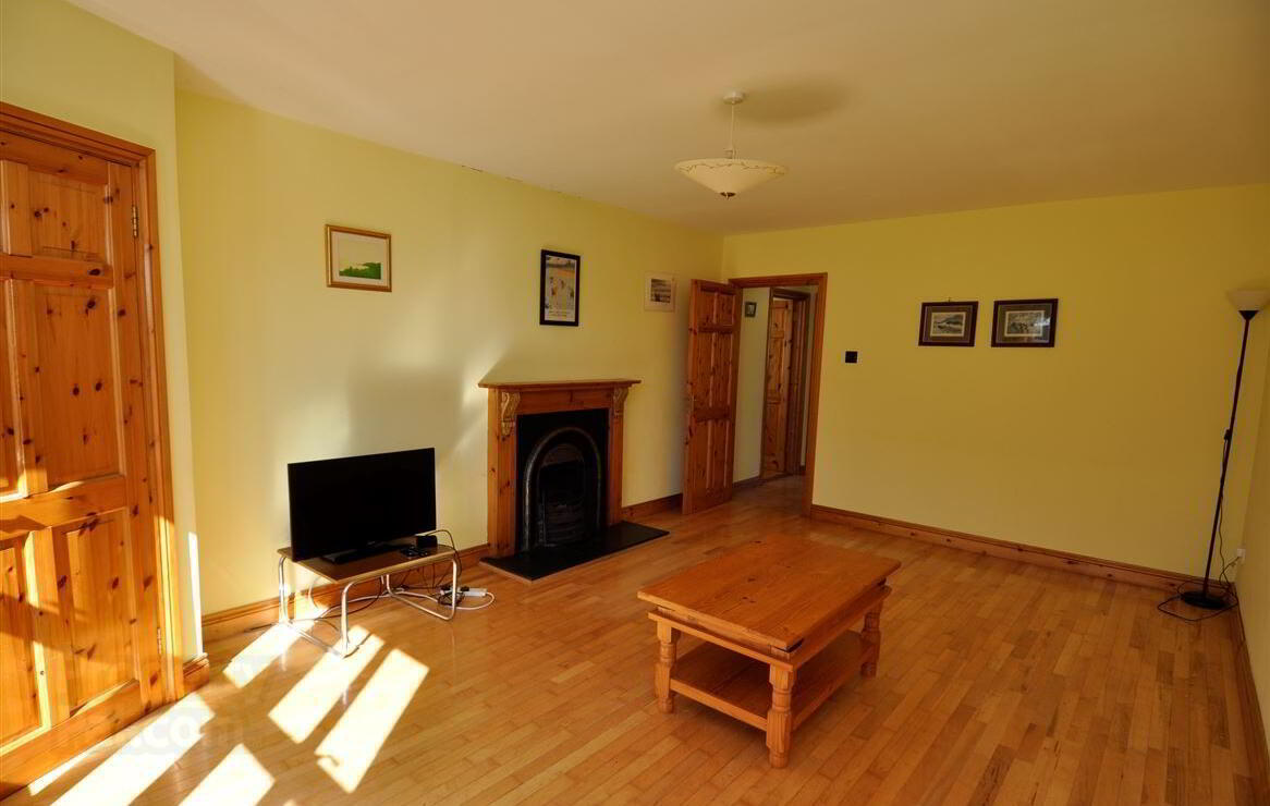66 Sandycove Phase, 1 Ballymoney 10 of 25