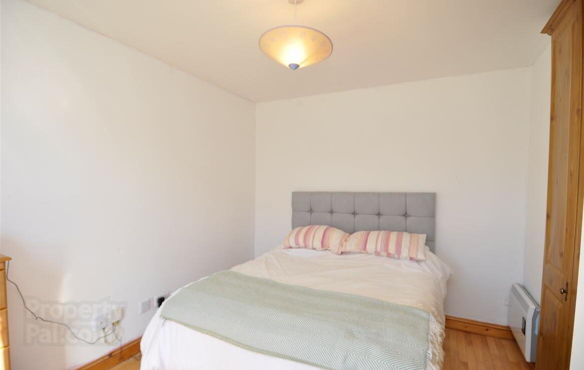 66 Sandycove Phase, 1 Ballymoney 13 of 25