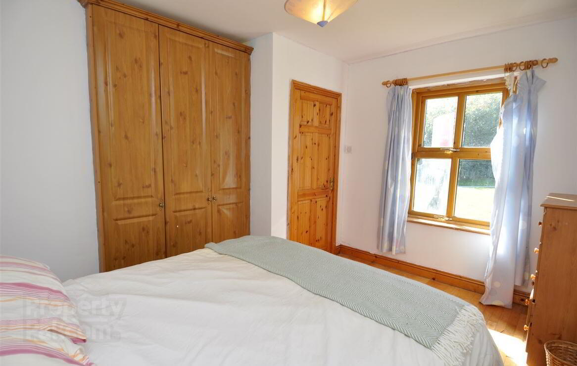 66 Sandycove Phase, 1 Ballymoney 12 of 25