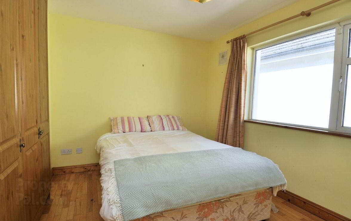 66 Sandycove Phase, 1 Ballymoney 16 of 25