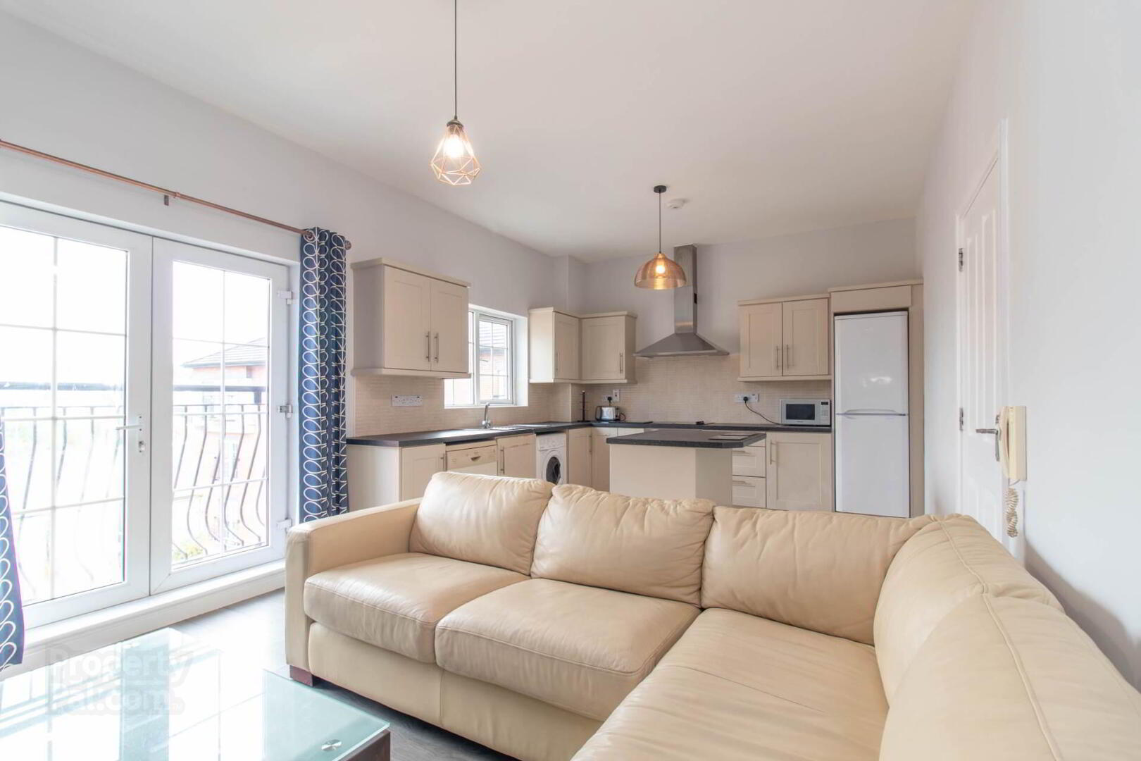 28 Apt Stonebridge Court 6 of 16