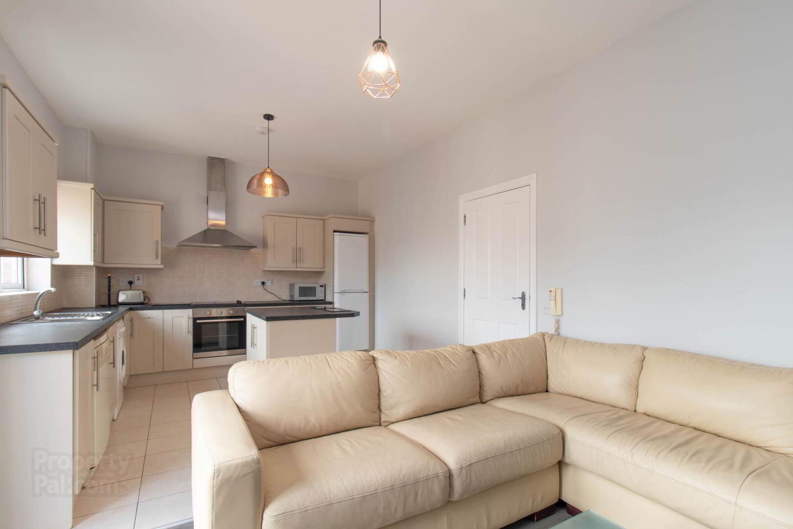 28 Apt Stonebridge Court 5 of 16