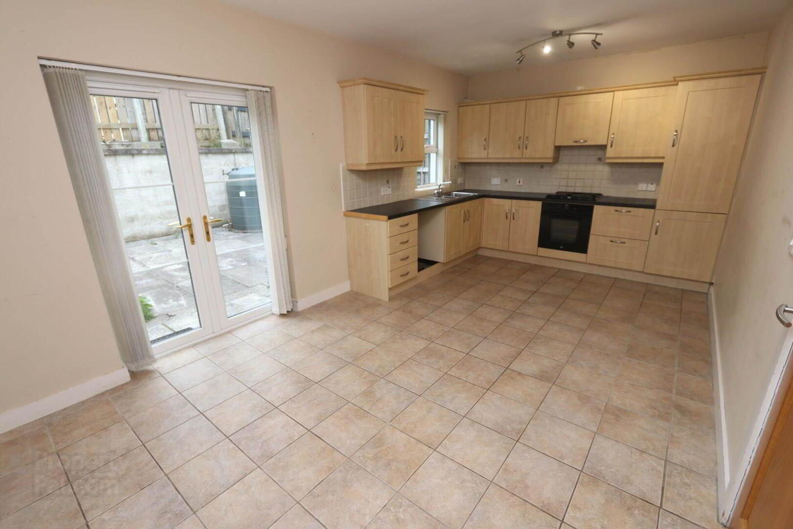 100 Silverhill Manor 4 of 26