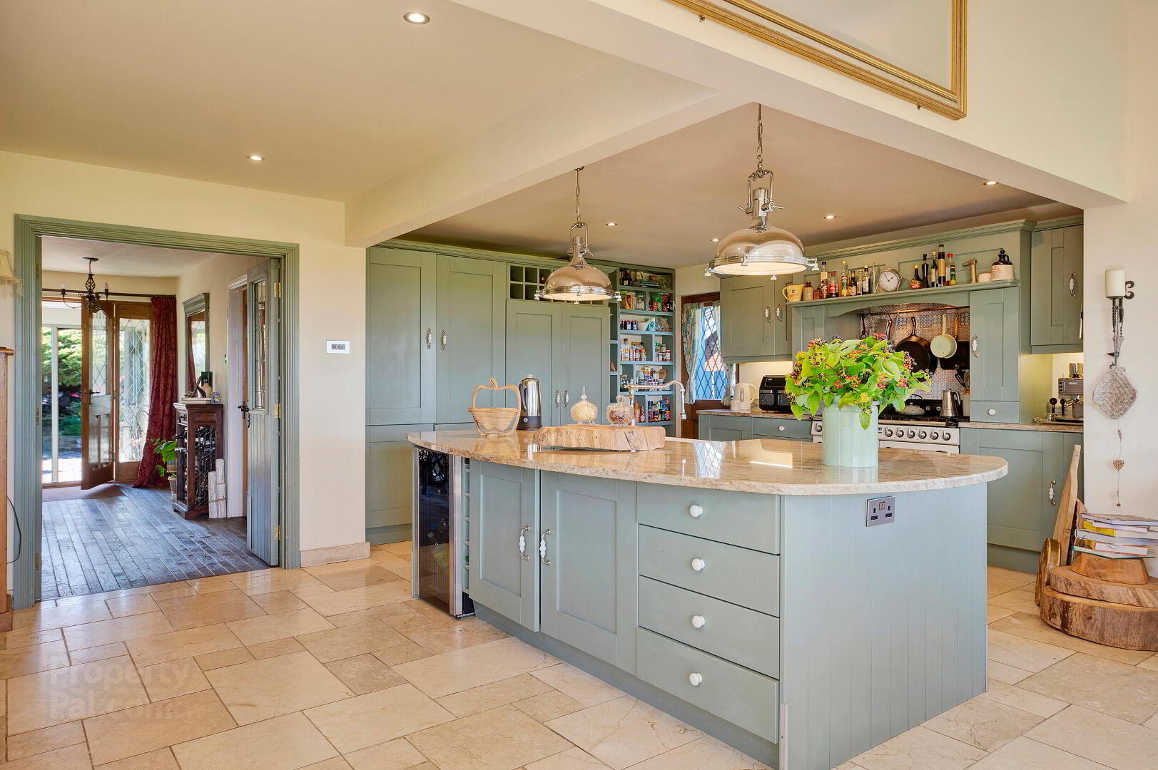 35 Belgravia Park 22 of 70