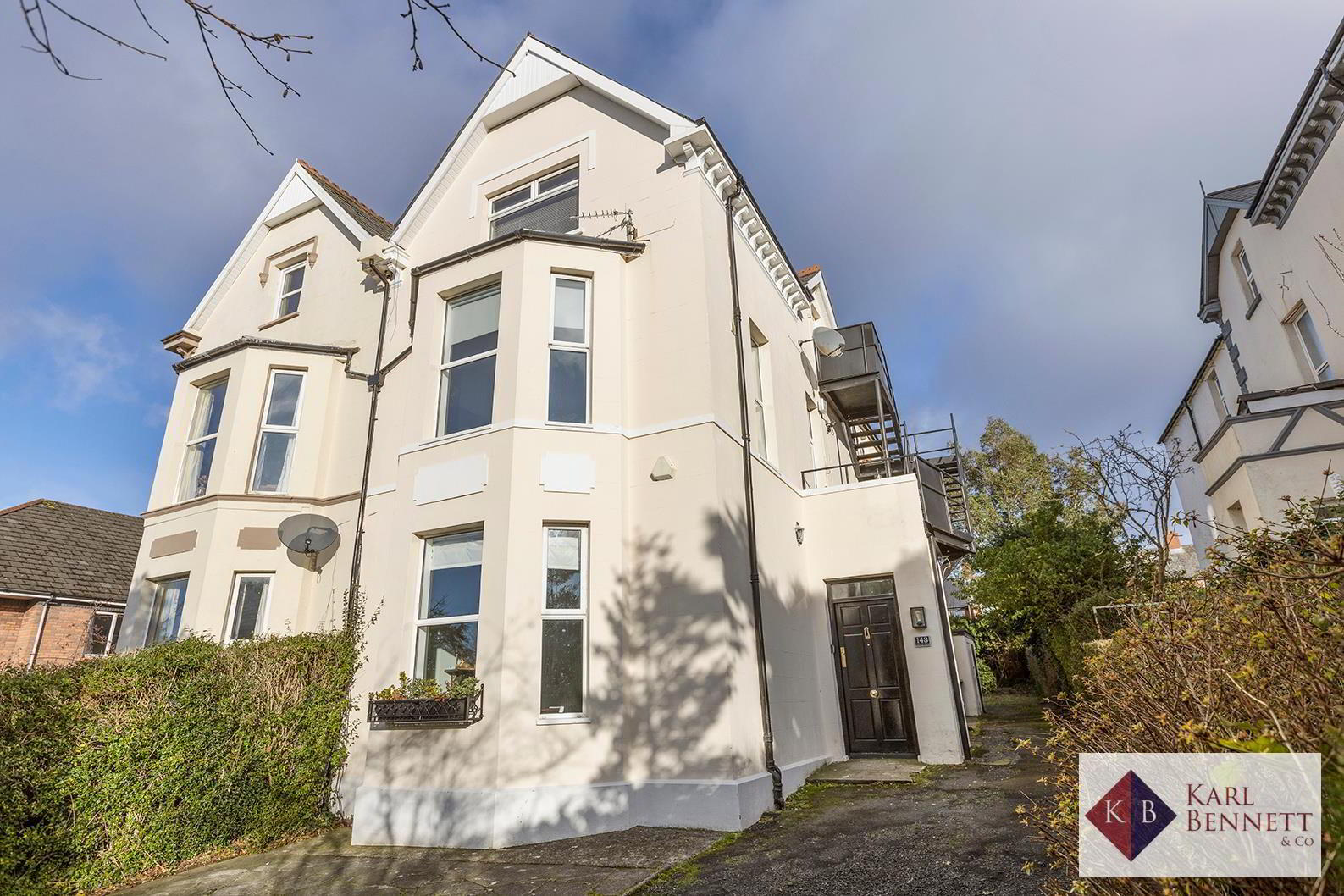 Apt 2, 148 Upper Newtownards Road