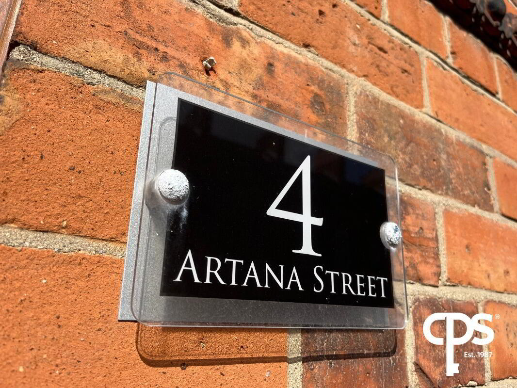 4 Artana Street