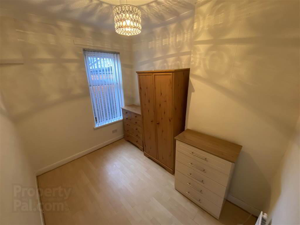29 Fallswater Street 9 of 11