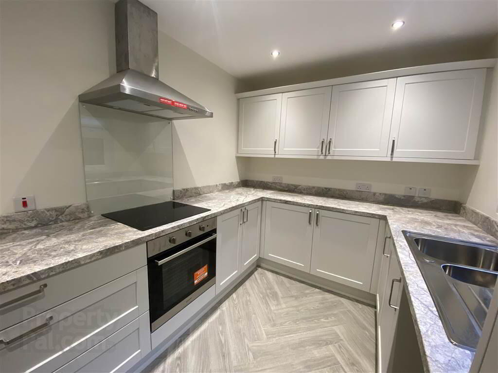 29 Fallswater Street 6 of 11