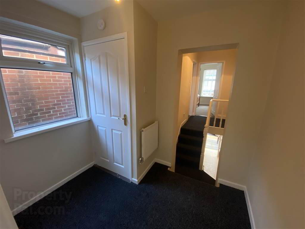 29 Fallswater Street 7 of 11