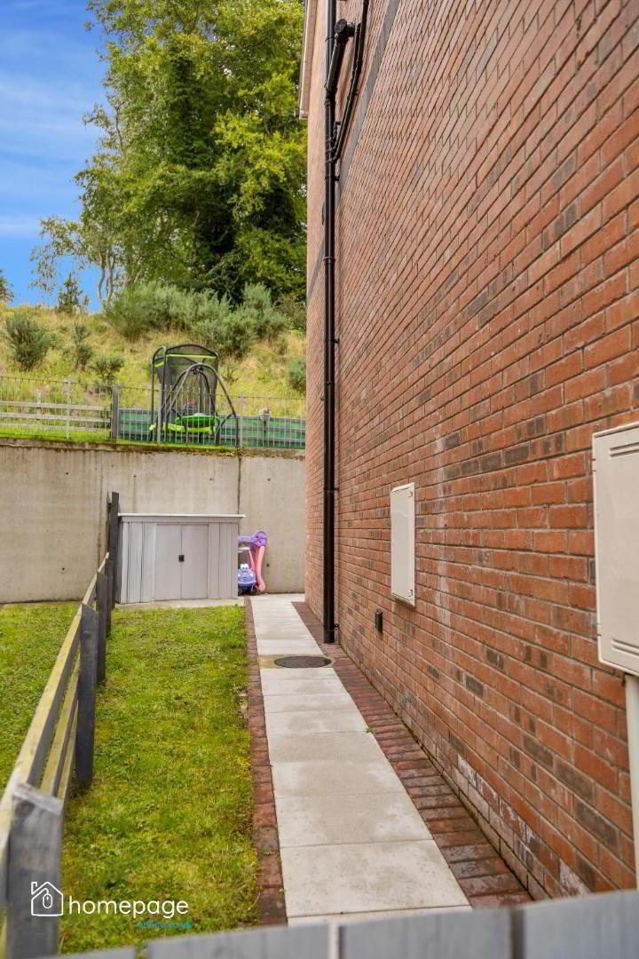 9 Brookmount 41 of 46