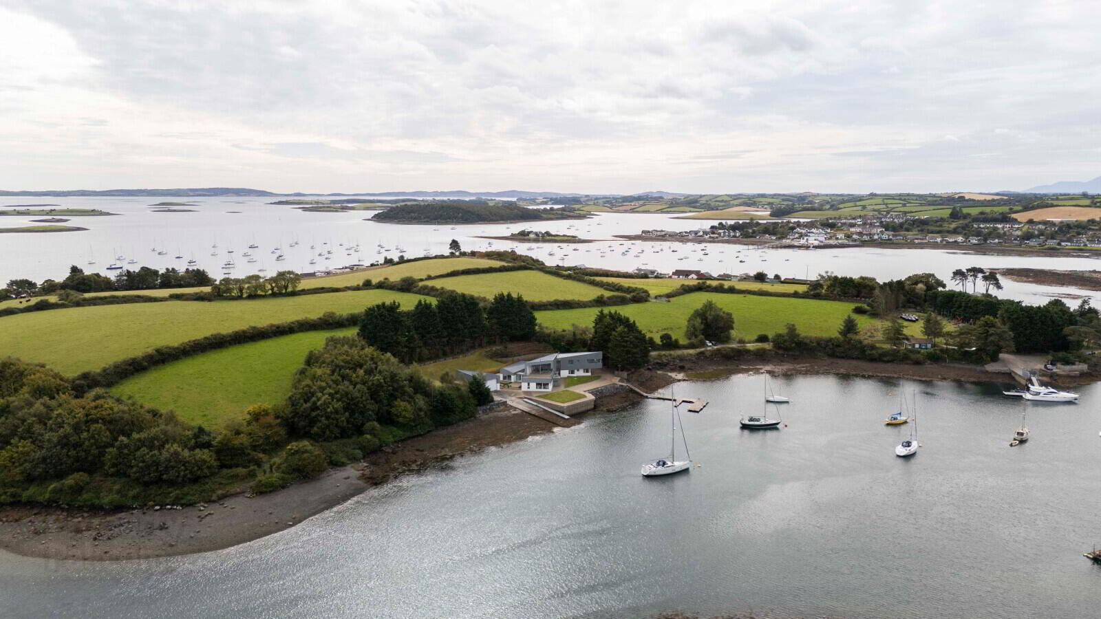 Pier House, Sketrick Island