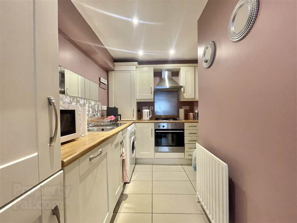 Apt 6 La Salle Court, 372 Falls Road 5 of 12