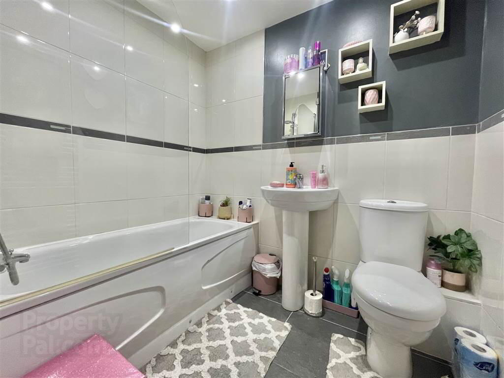 Apt 6 La Salle Court, 372 Falls Road 8 of 12