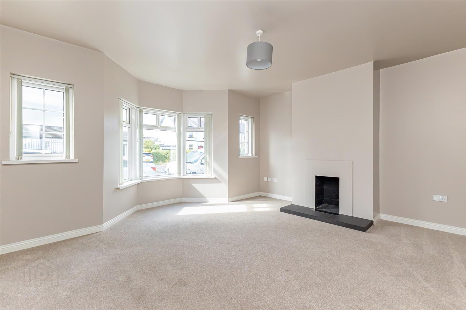 4 Sheridan Court 2 of 16