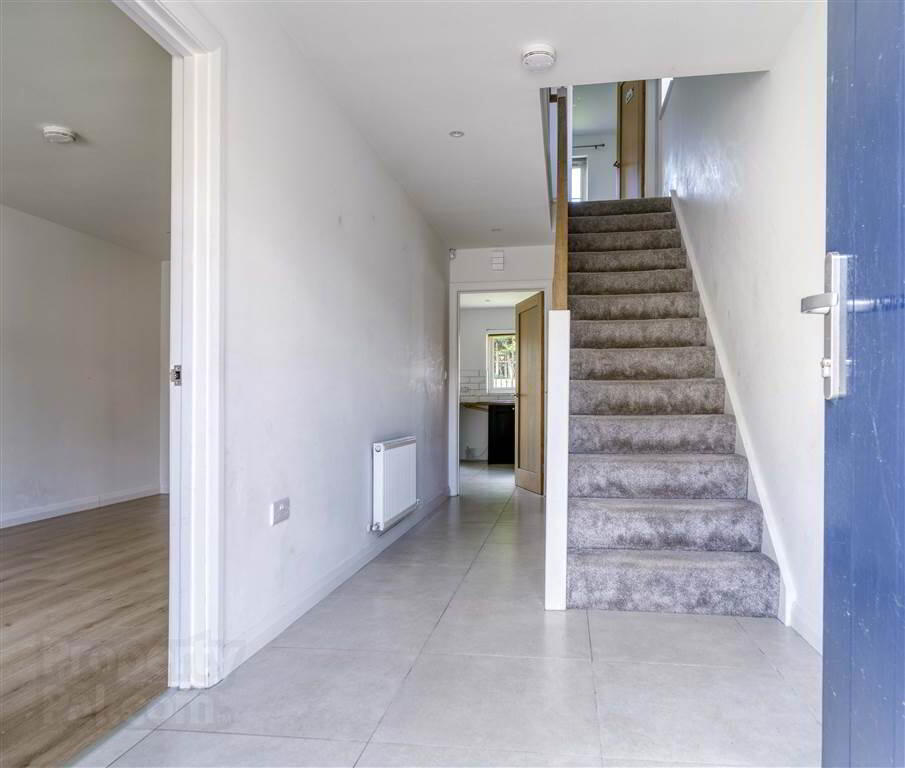 5 Hawthorn Hall 4 of 21