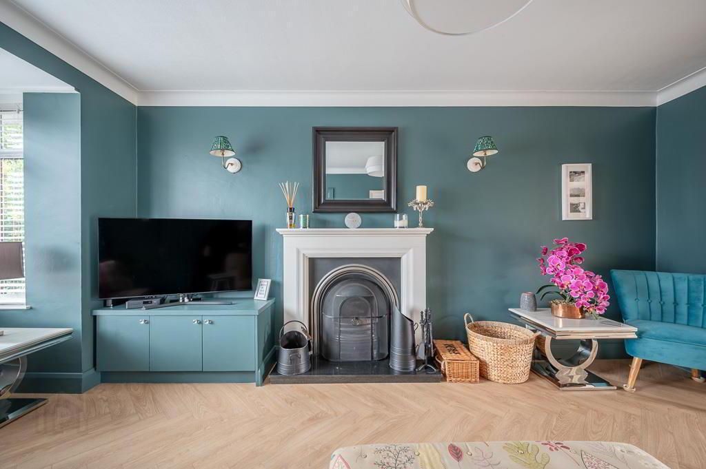 83 Church Road 9 of 29