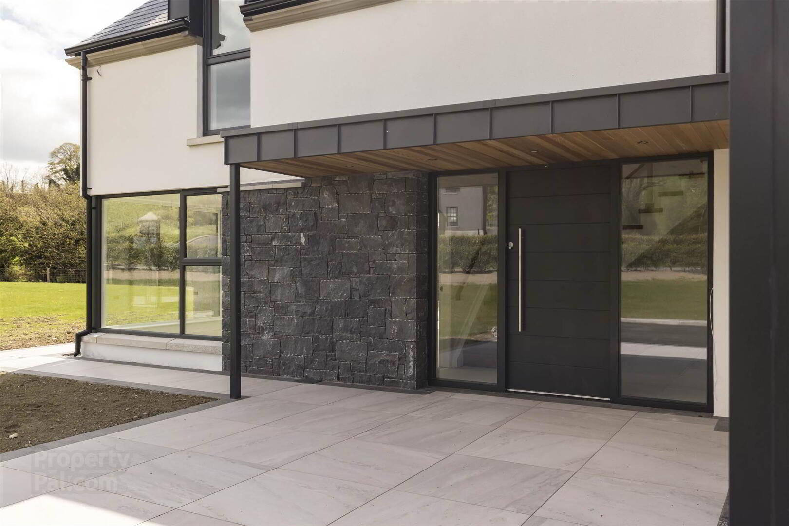 Bridge House, Loughbrickland Road 6 of 51
