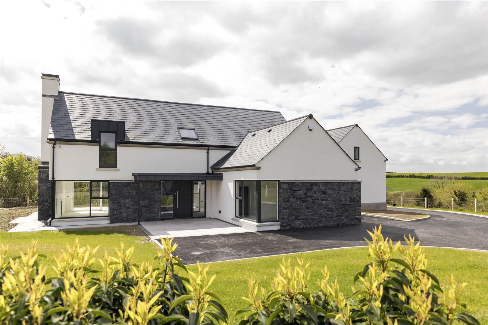 Bridge House, Loughbrickland Road 13 of 51