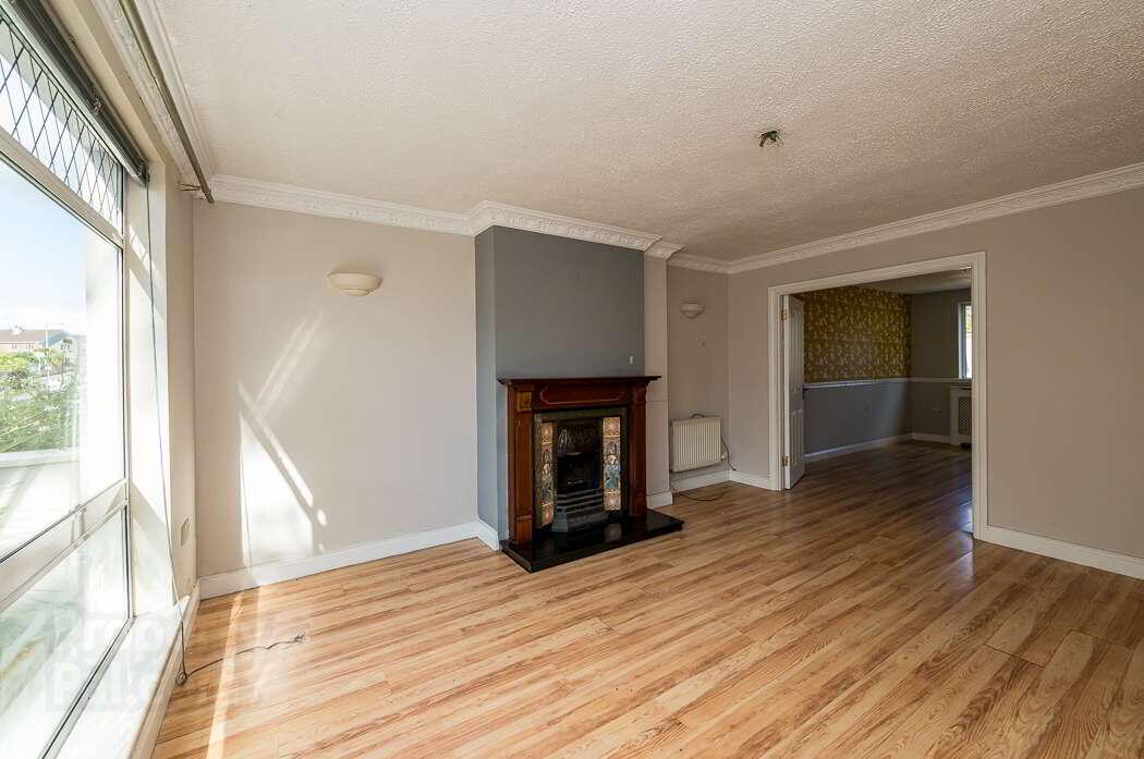 42a Silverlawn 7 of 20