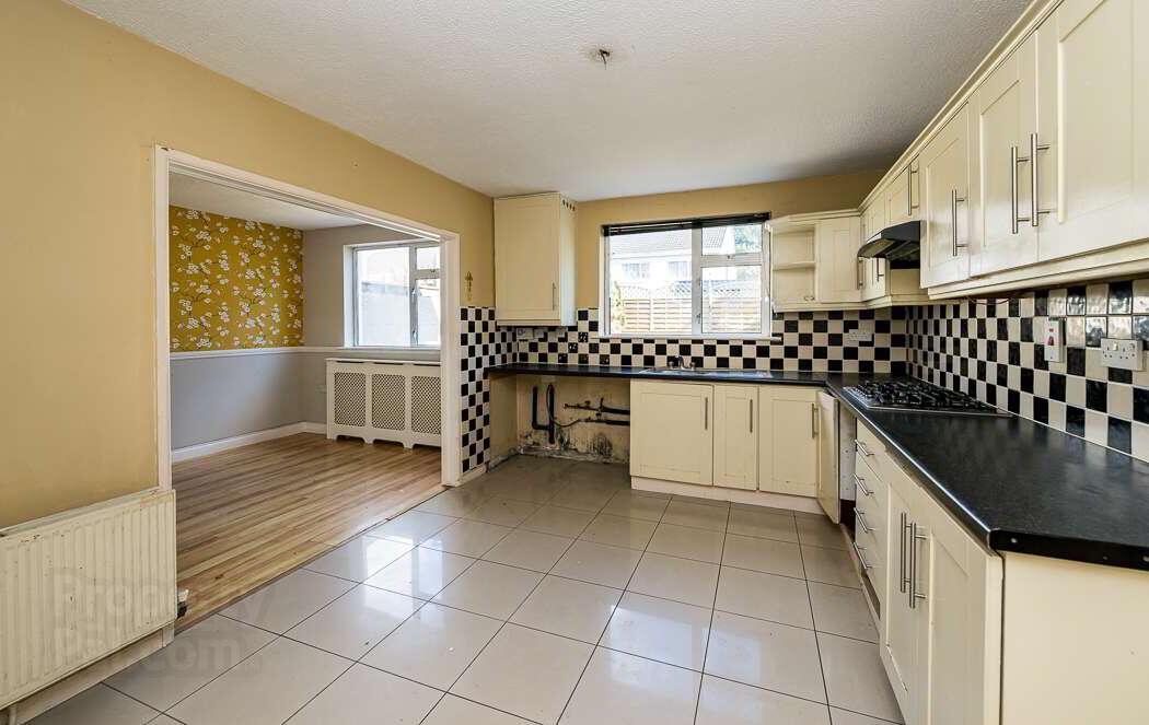 42a Silverlawn 10 of 20