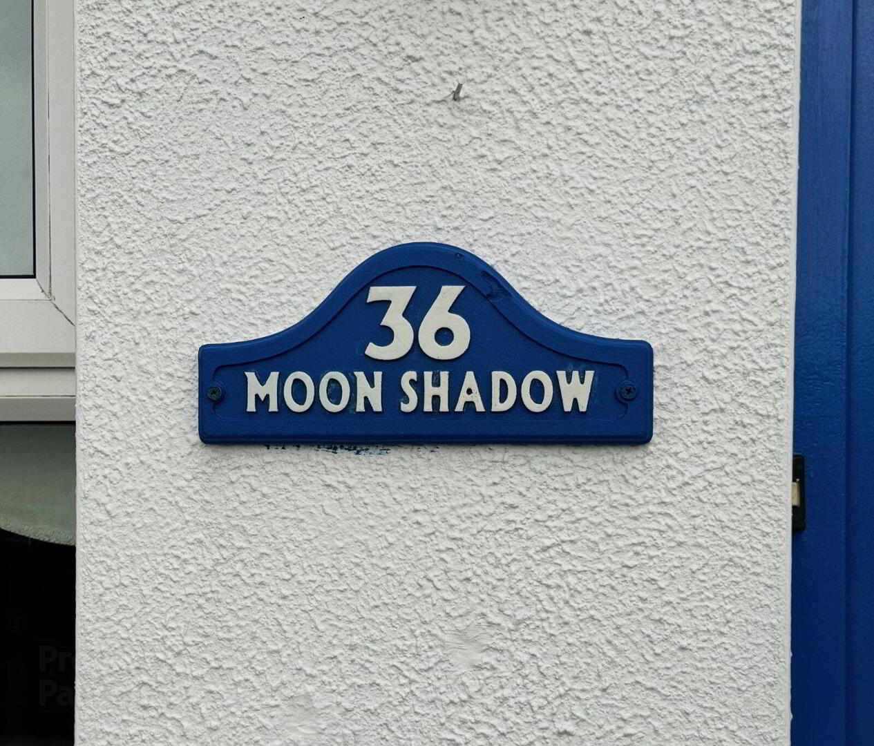 Moon Shadow, 36 South Beach