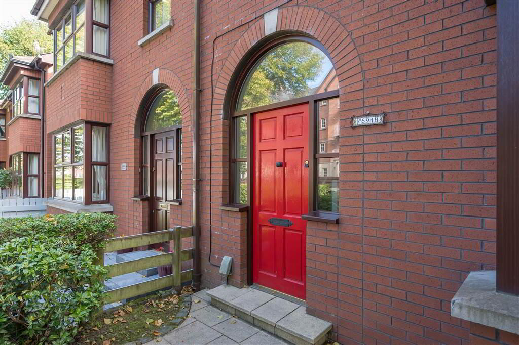 694b Ravenhill Road 5 of 37