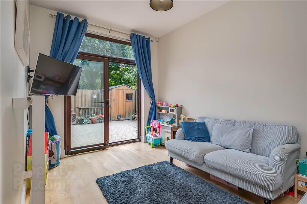 694b Ravenhill Road 16 of 37