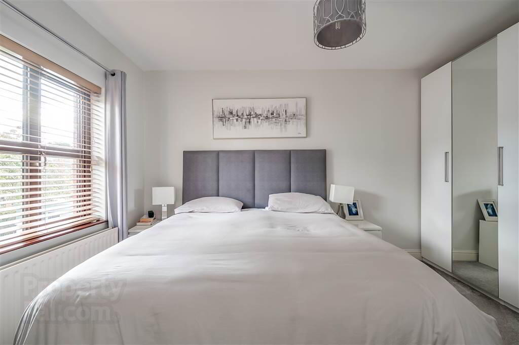 694b Ravenhill Road 26 of 37