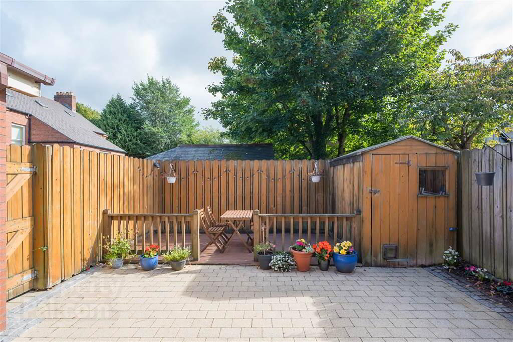 694b Ravenhill Road 35 of 37