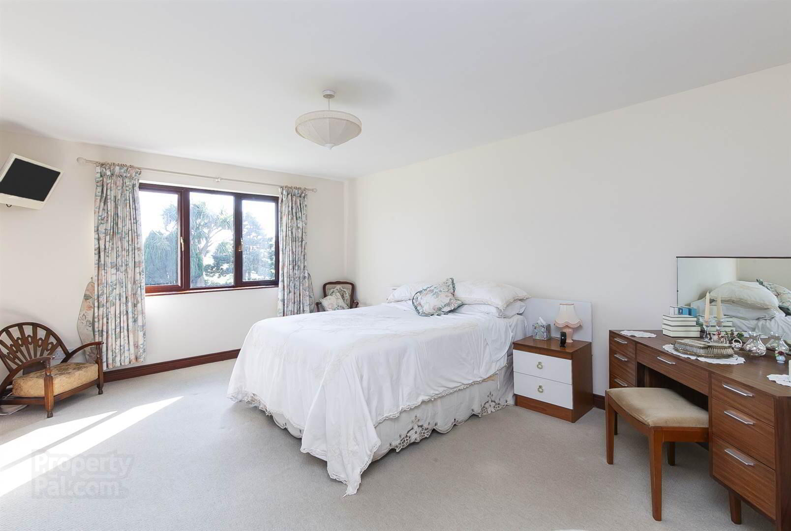 'Lynwood', 32 Tullynagardy Road 13 of 21