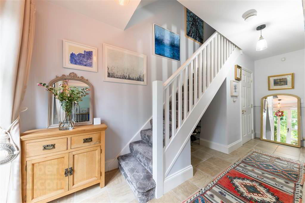 44 Strathearn Lane 5 of 43