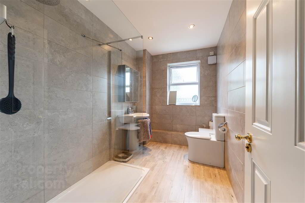 44 Strathearn Lane 24 of 43