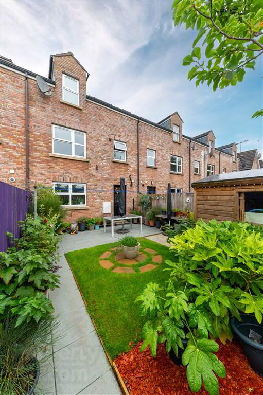 44 Strathearn Lane 34 of 43