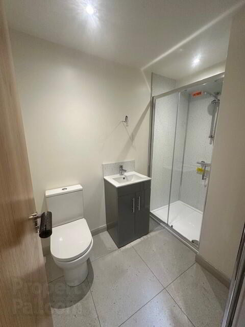 Flat 1-83 Wellesley Avenue 5 of 8