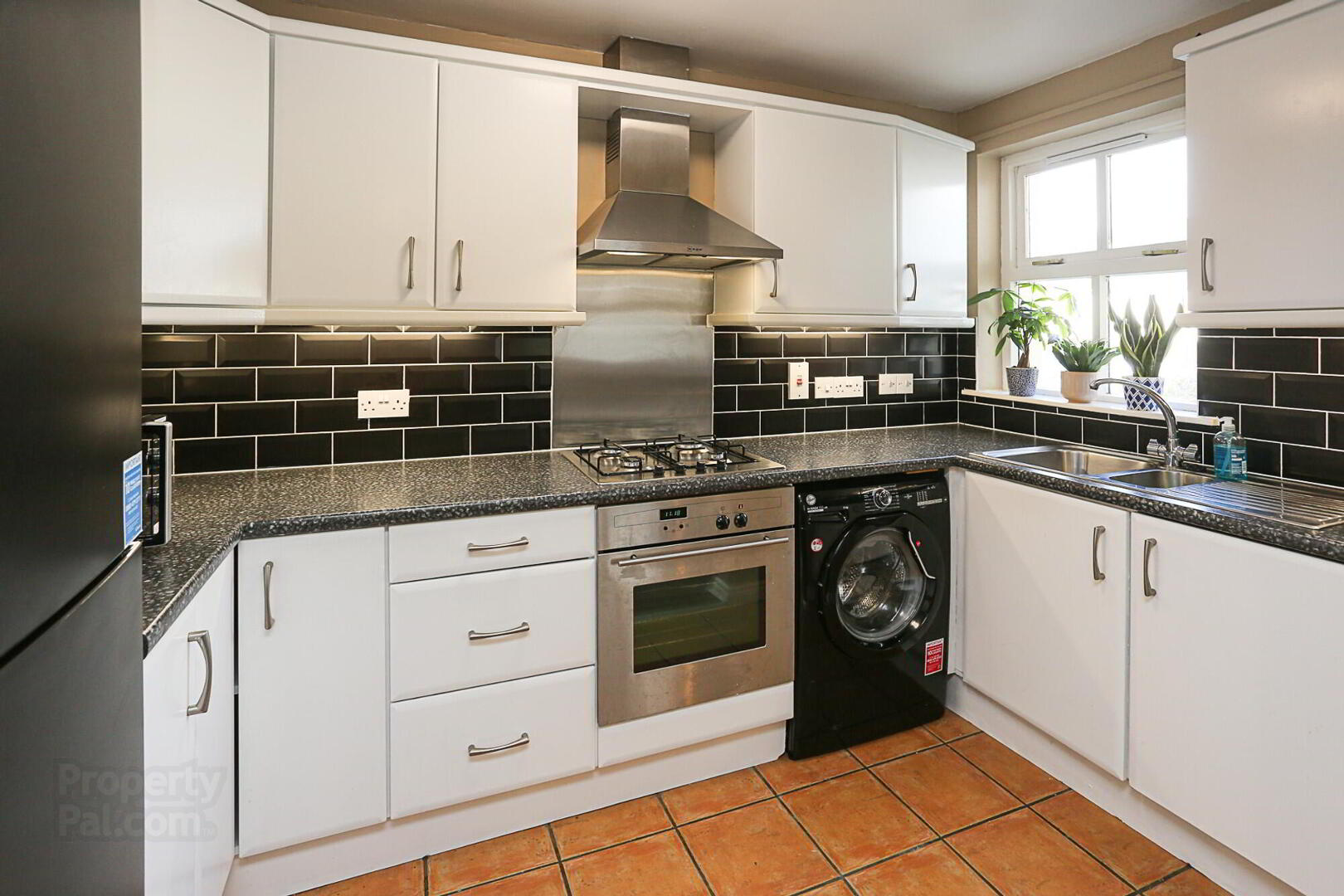 3 Groomsport House 6 of 11