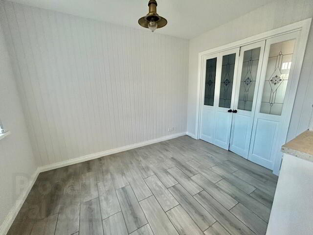 1 Erosmore Drive 6 of 14