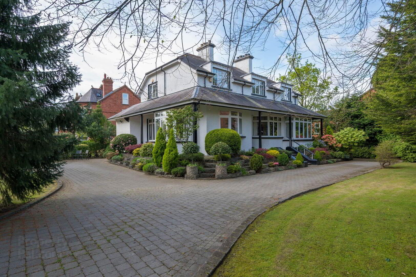property description image