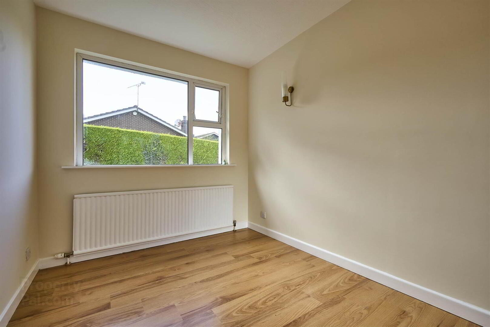 12 Larch Hill Avenue 16 of 21