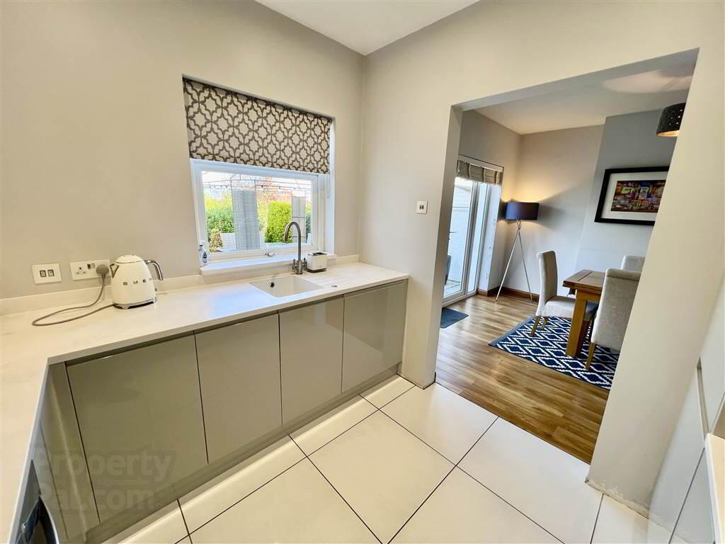 2 Rochester Road 11 of 23